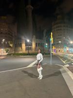 624218727: Chica busca chico en Barcelona