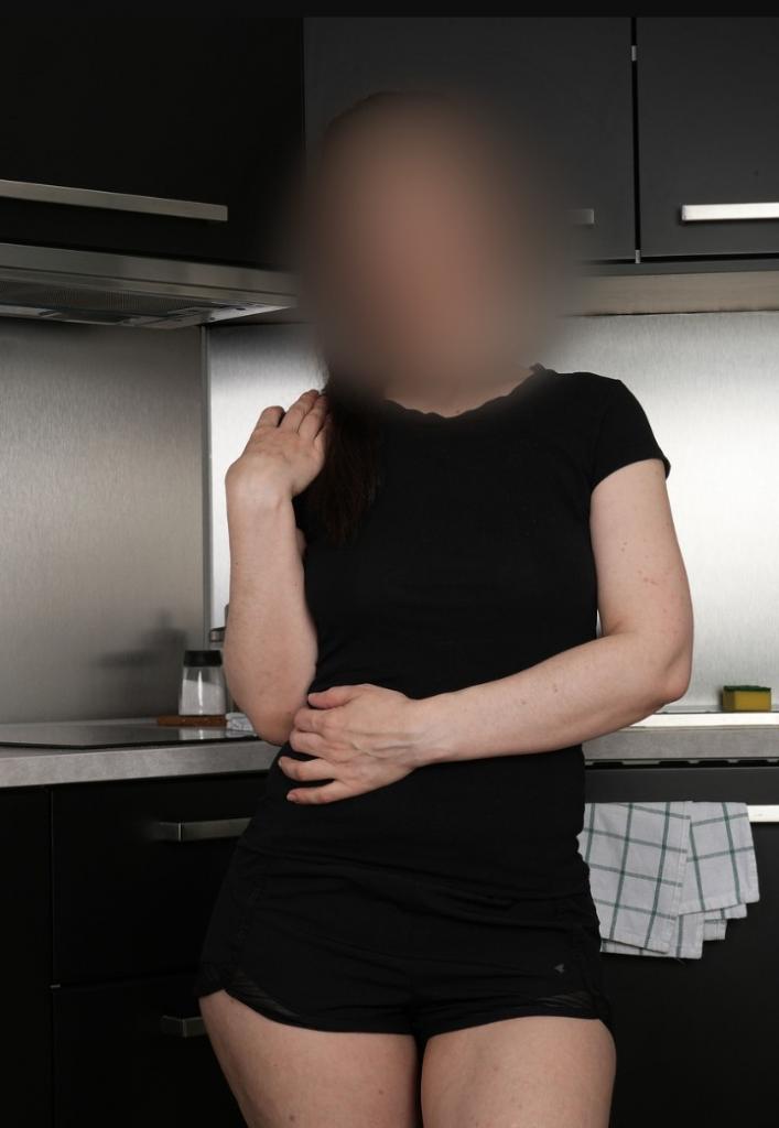 613747281: Chica busca chico en Zaragoza