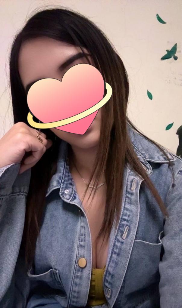 617271505: Chica busca chico en Sevilla