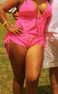 676545841: Chica busca chico en Murcia