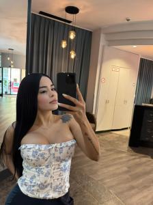 687670225: Chica busca chico en Tarragona