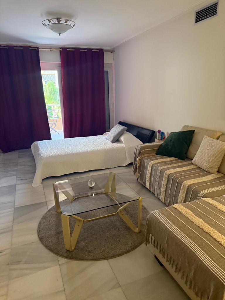 674845666:  en Málaga