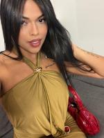 631773753: Chica busca chico en Madrid