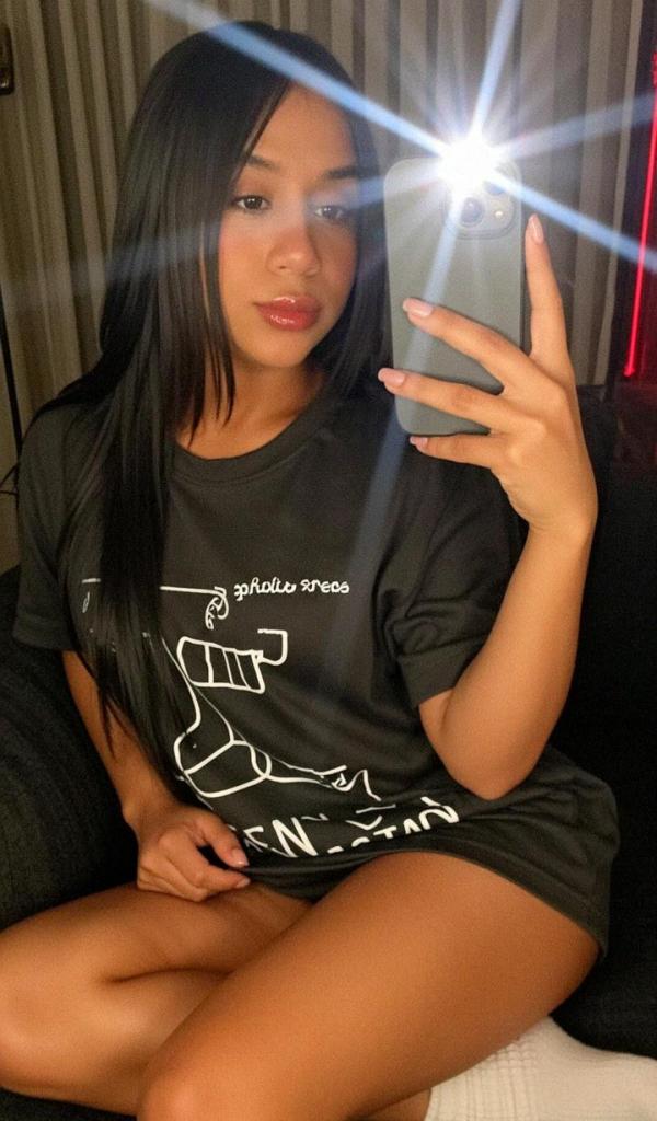 613758759: Chica busca chico en Málaga