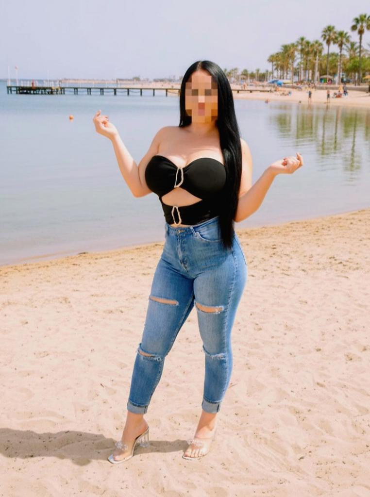 Chica busca chico en Murcia: Chica busca chico