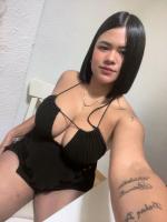 667478355: Chica busca chico en Madrid