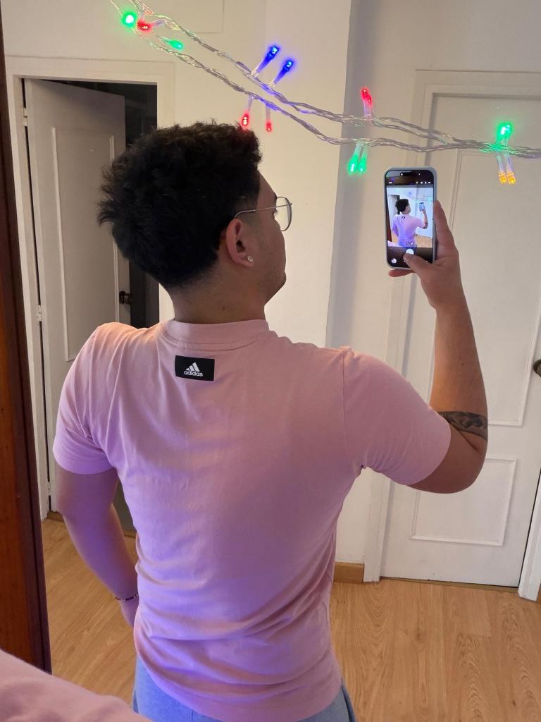 695091078: Chico busca chica en Asturias