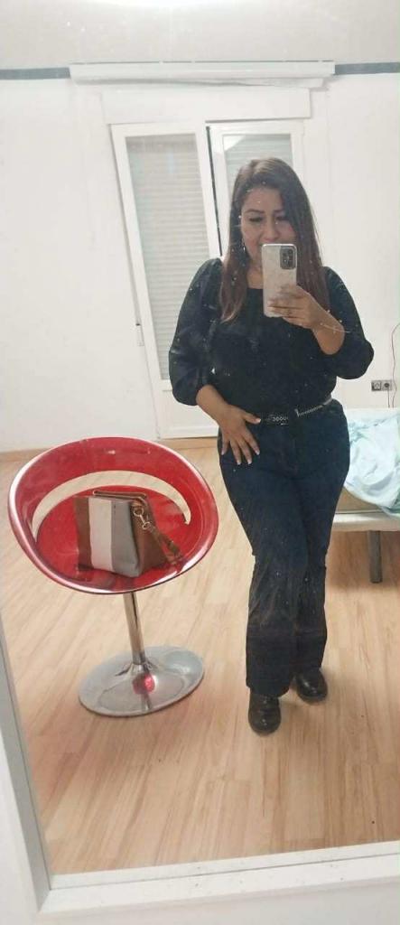 Chica busca chico en Lérida: 