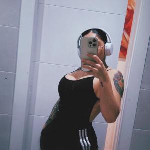 647062694: Chica busca chico en Málaga