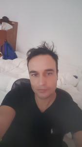 603925384: Chico busca chica en Cádiz