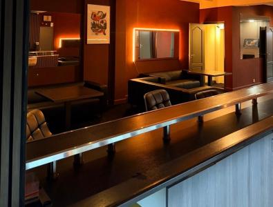 613587384:  en Málaga