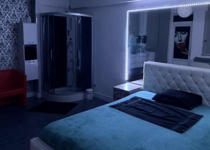 613587384:  en Málaga