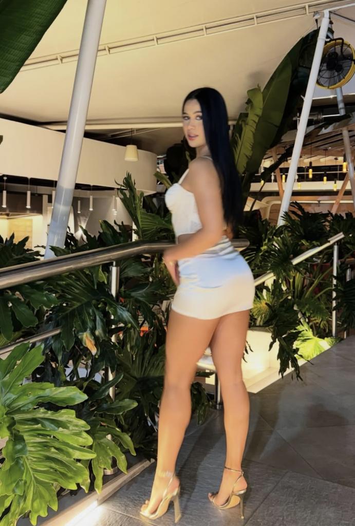 632905621: Chica busca chico en La Coruña