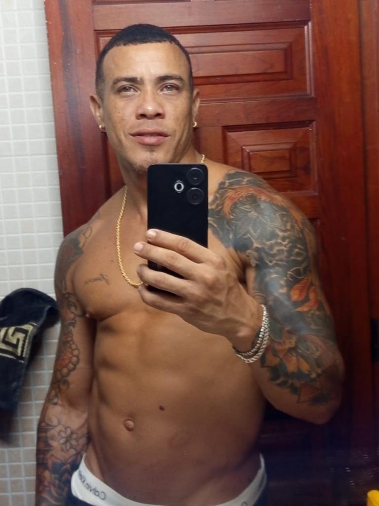 Chico busca chica en Las Palmas: 