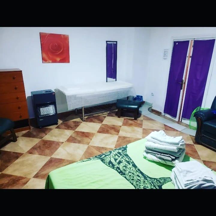 Chica busca chico en Cádiz: 