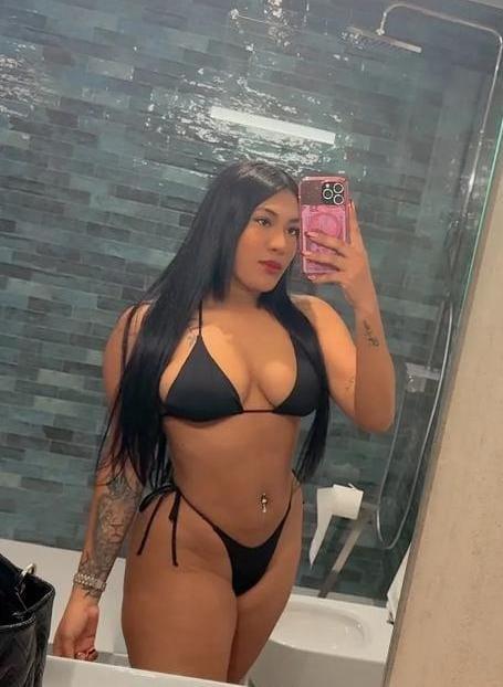 647163074: Chica busca chico en Málaga
