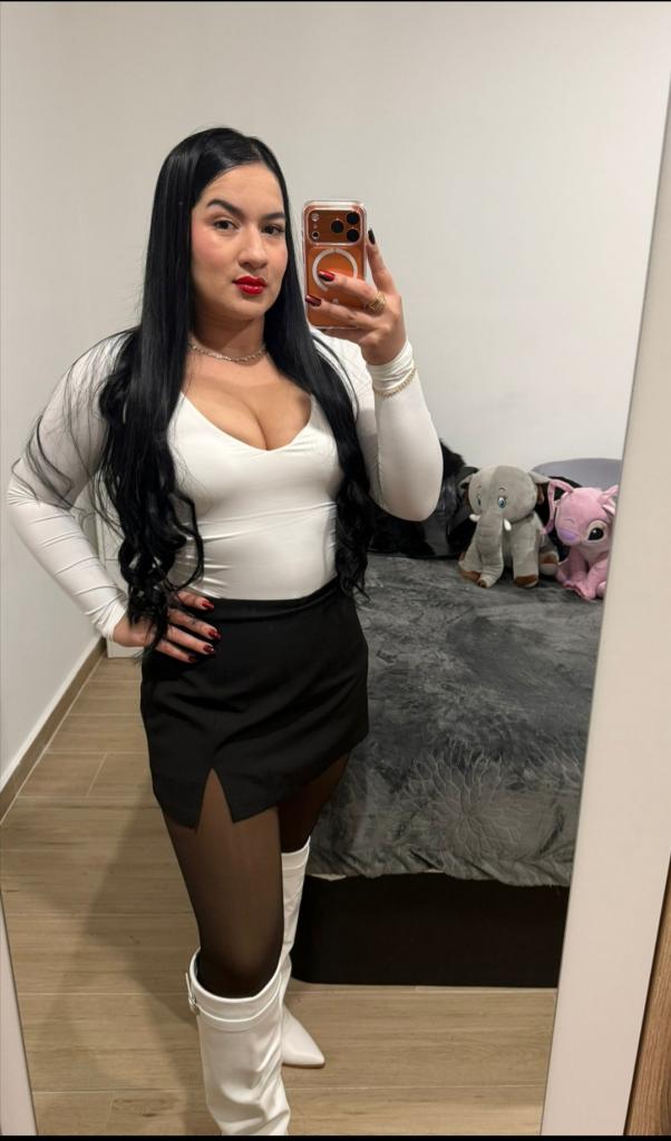 Chica busca chico en Tarragona: Chica busca chico