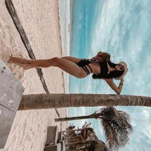 696994929: Chica busca chico en Alicante