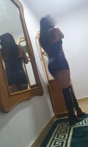 631872262: Chica busca chico en Gerona