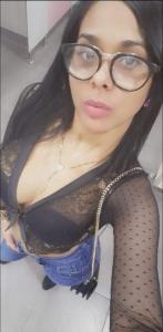 698797182: Chica busca chico en Madrid