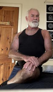 Chico busca chica en Málaga: 