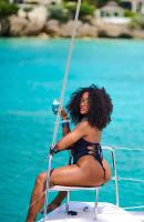 611275947: Chica busca chico en La Coruña