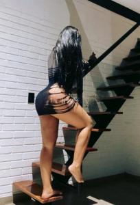 687457981: Chica busca chico en Barcelona