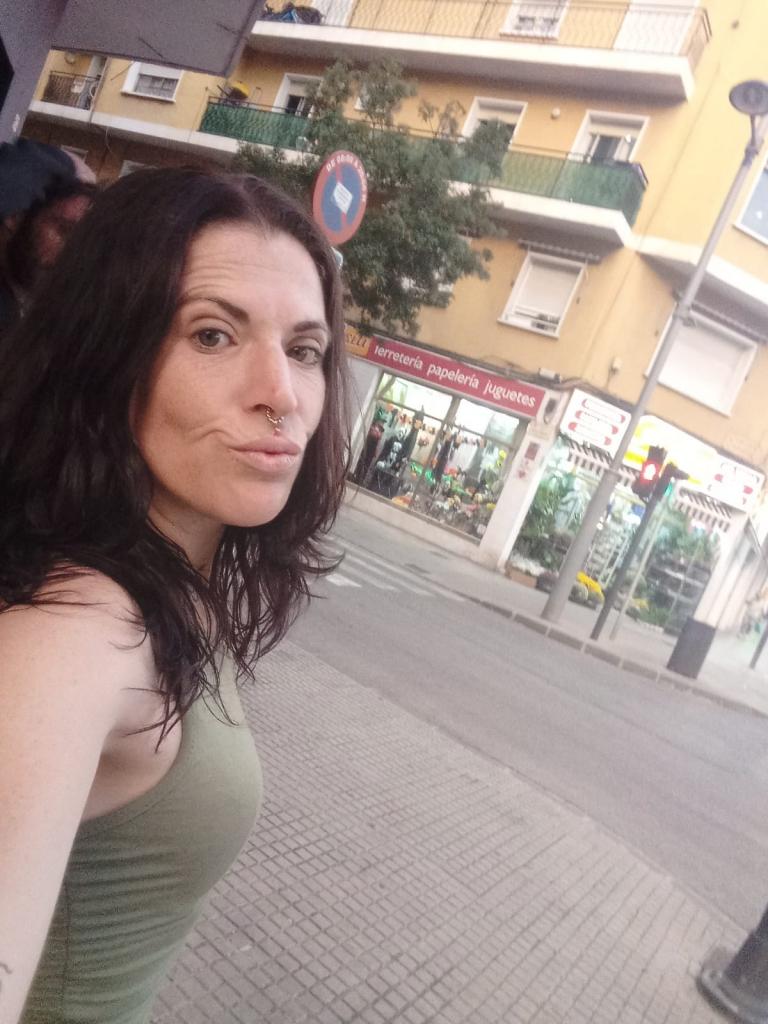 614629721: Chica busca chico en Valencia