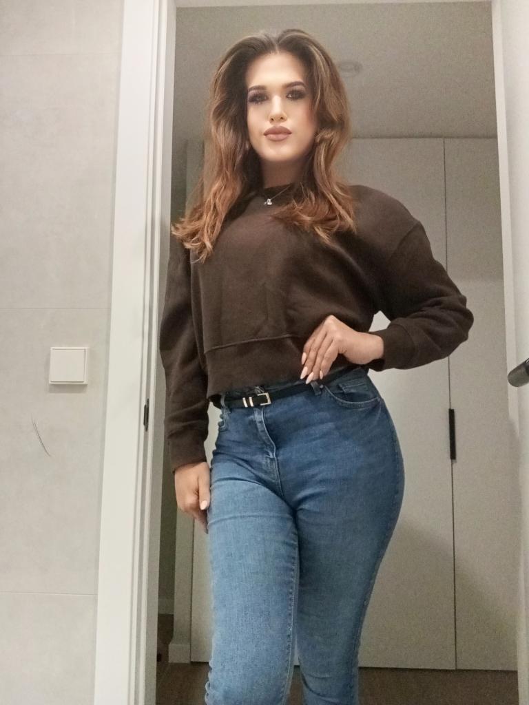 613757248: Travesti en Barcelona