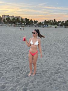 642052386: Chica busca chico en Málaga