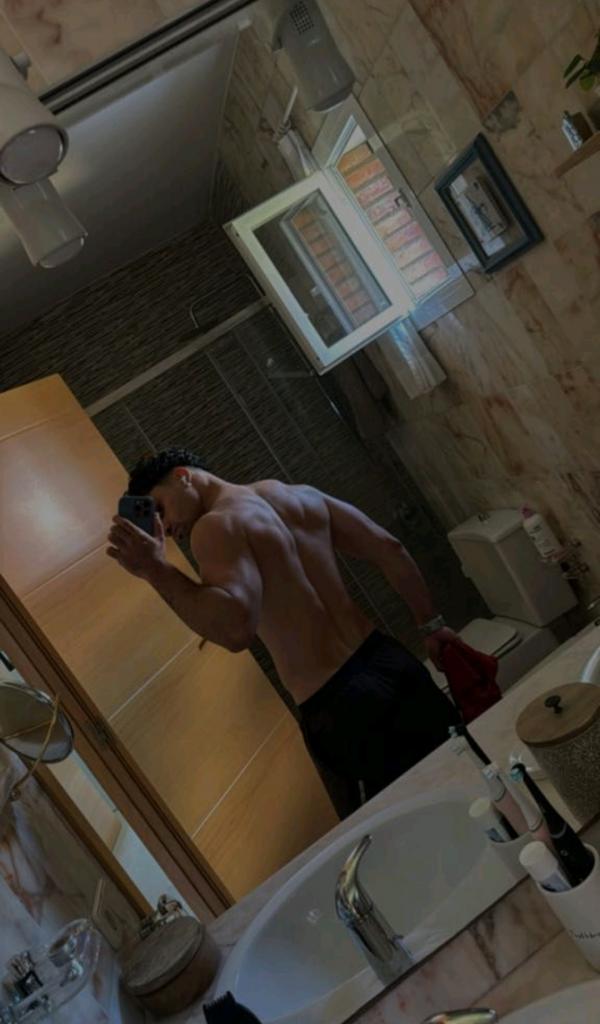 Chico busca chica en Tarragona: 