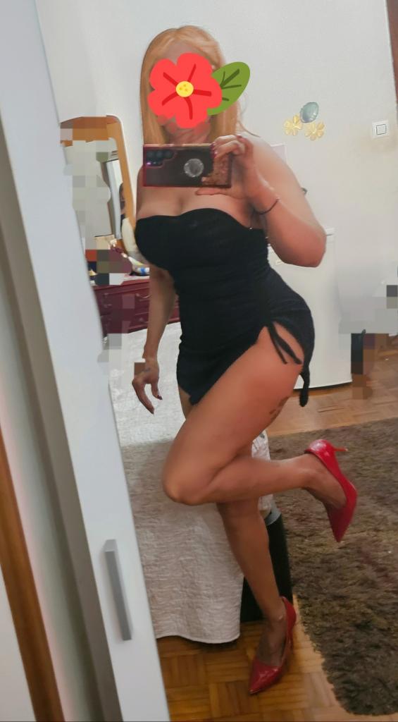 651326299: Chica busca chico en Orense