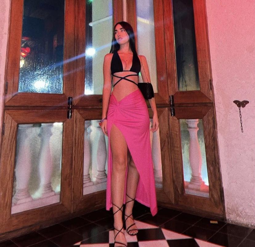 610177582: Chica busca chico en Cádiz