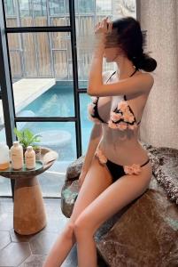 611315123: Chica busca chico en Madrid