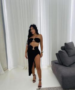 614946293: Chica busca chico en Sevilla