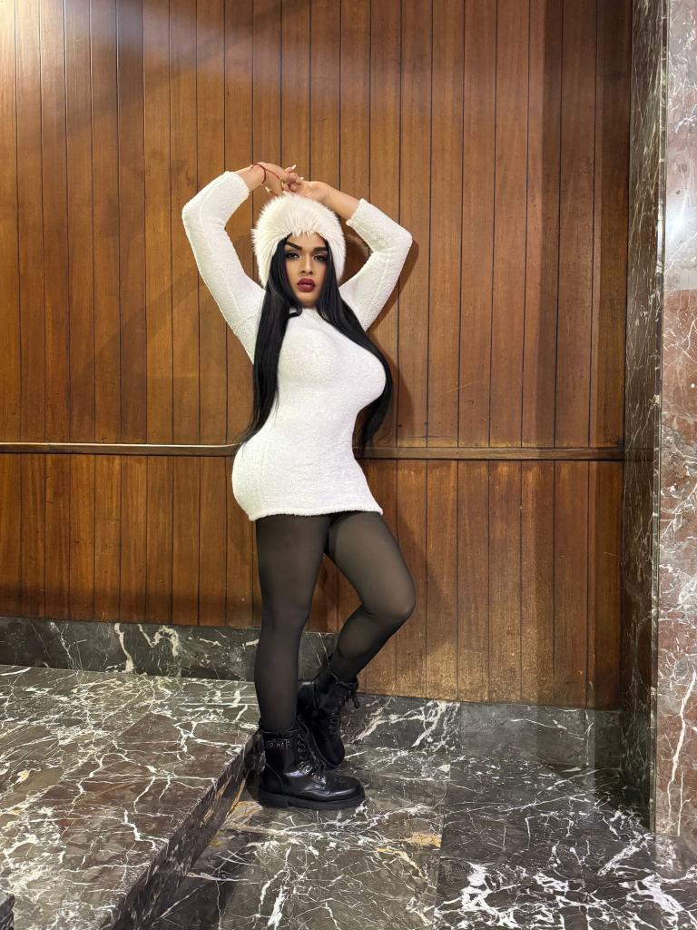 643420457: Travesti en Sevilla