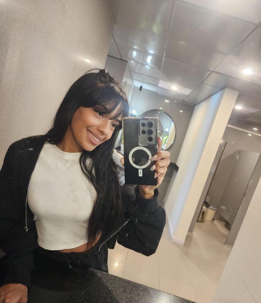 Chica busca chico en Valencia: Chica busca chico