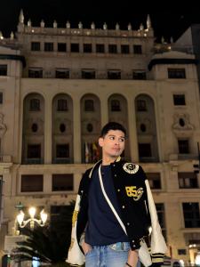 653248248: Chico busca chica en Valencia