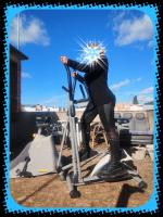 665901426: Chica busca chico en Sevilla