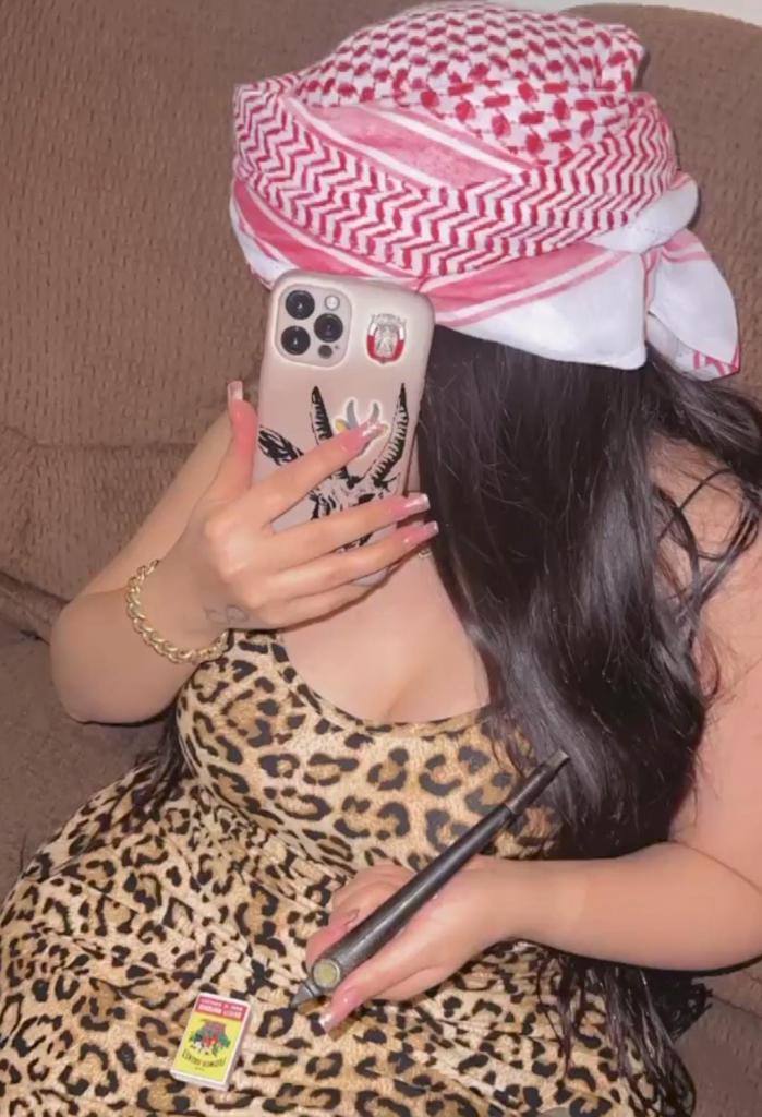 664298525: Chica busca chico en Almería