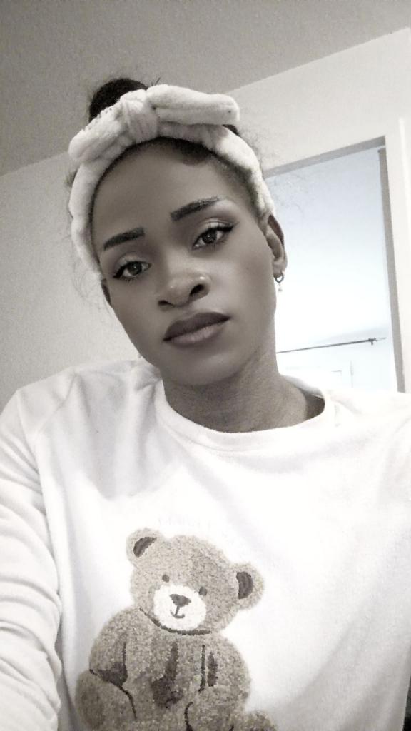 641718194: Transexual en Cádiz