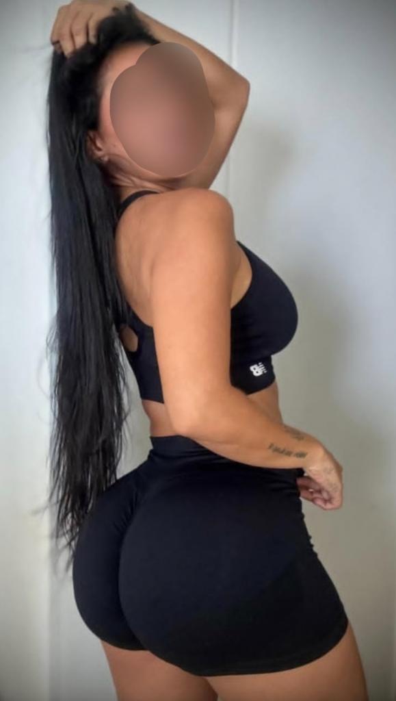 Chica busca chico en Menorca: 