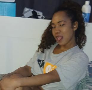 632640613: Chica busca chico en Barcelona