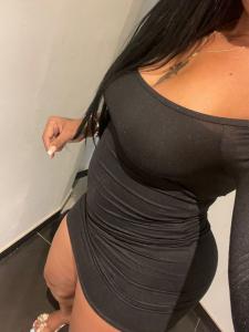 654100343: Chica busca chico en Barcelona