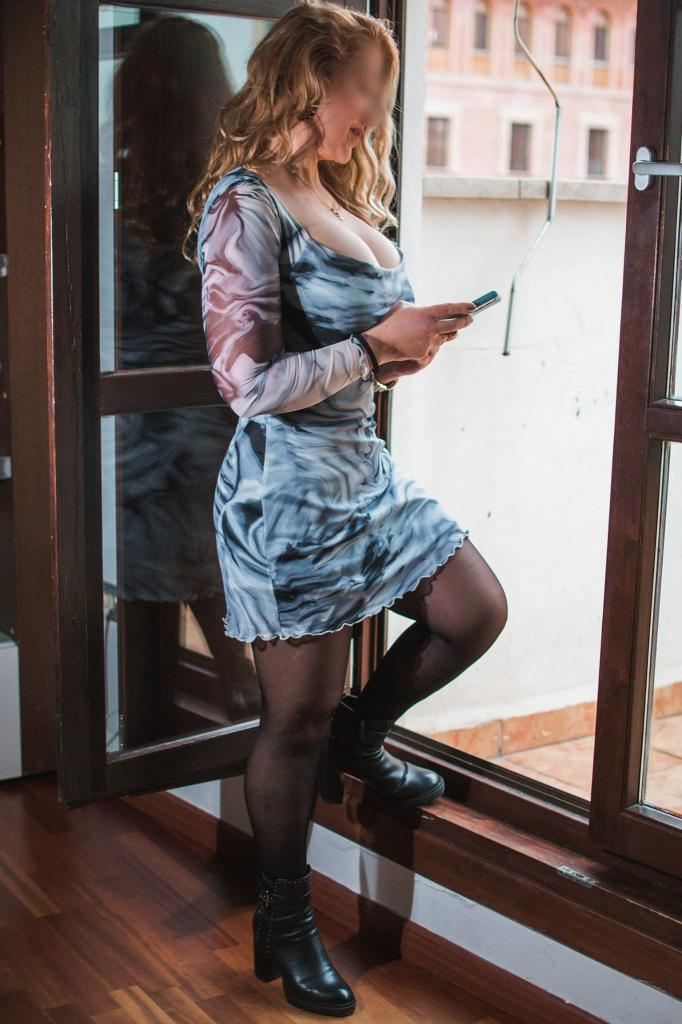 641827221: Chica busca chico en Murcia