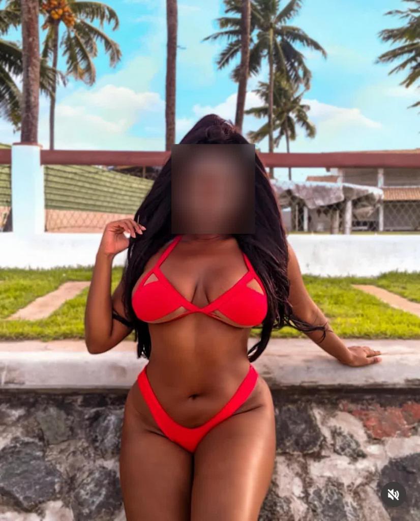 607340845: Chica busca chico en Valencia