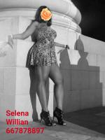 667878897: Chica busca chico en Barcelona