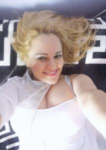 614484872: Chica busca chico en Pontevedra