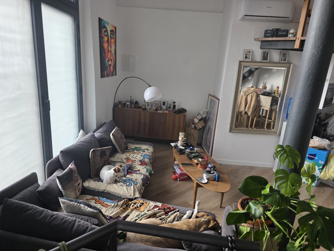 610339324:  en Barcelona