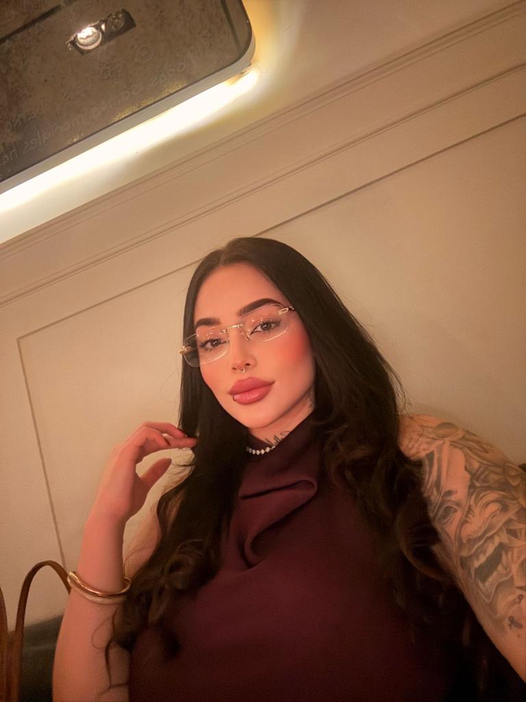 Chica busca chico en La Coruña: 